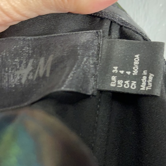 H&M Sweetheart cut, floral print, strapless dress - Picture 9 of 9